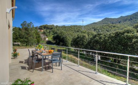 N &deg; Bed And Breakfast27221 Casalabriva - Corse - Chambres d'h&ocirc;tes &agrave; Casalabriva, le Grand Valinco, Corse du sud, labellis&eacute; G&icirc;tes de France : la terrasse